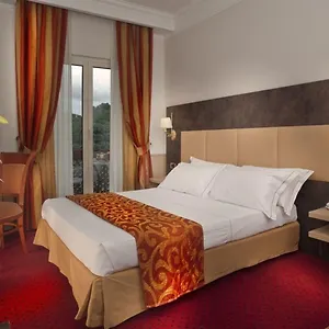 4* Szálloda Pinewood