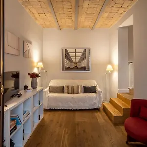 Apartment Fotofever Apt, Two Bedrooms With Air Conditioned In Elegant Shopping Area, Close To Vatican, Rome